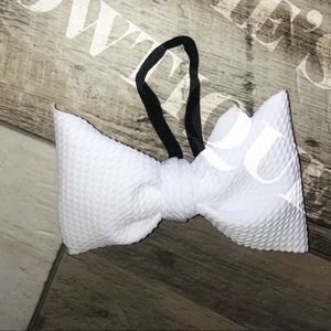 Snow White bow